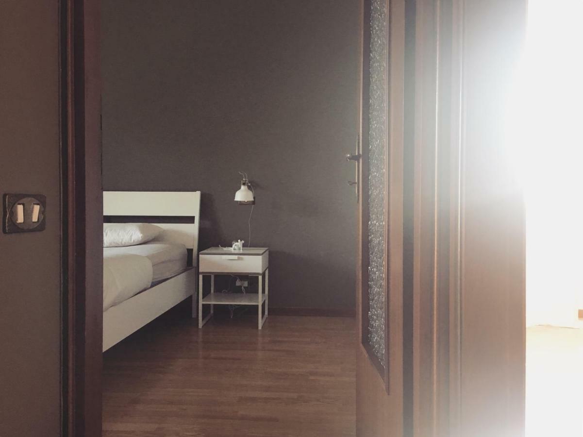 Sunny Family Apartment In Villa - Humanitas Forum Ieo Pieve Emanuele Ngoại thất bức ảnh